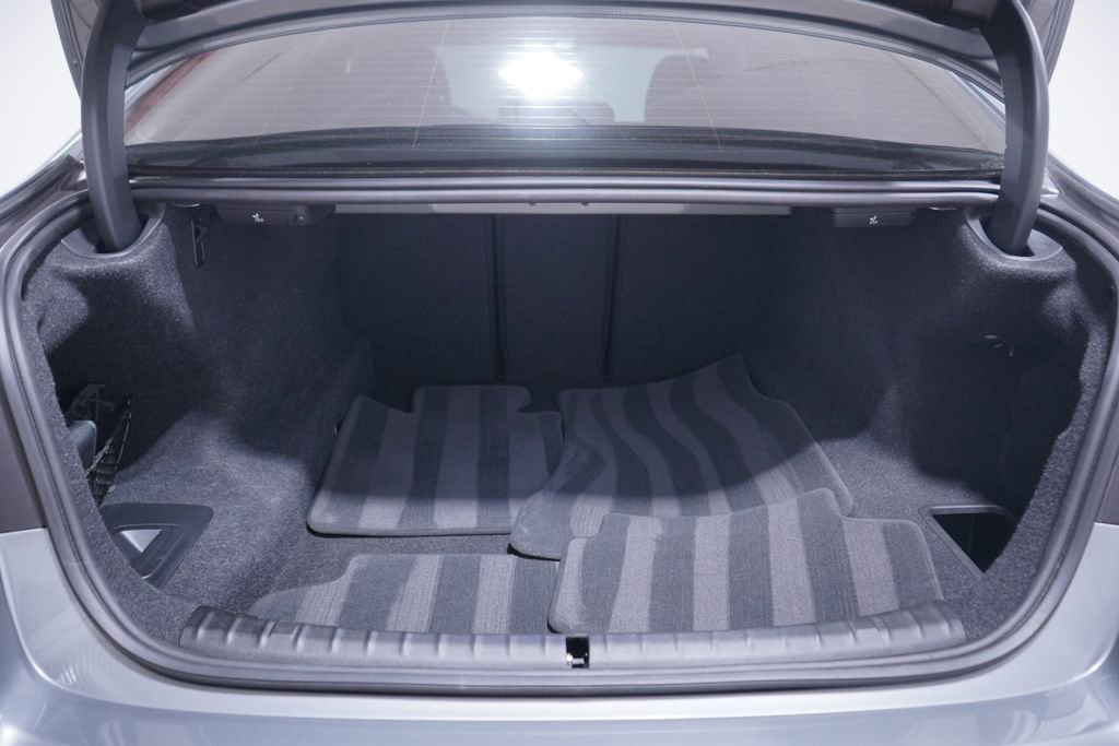 Used 2023 BMW 540i w/ M Sport Package RWD image 23