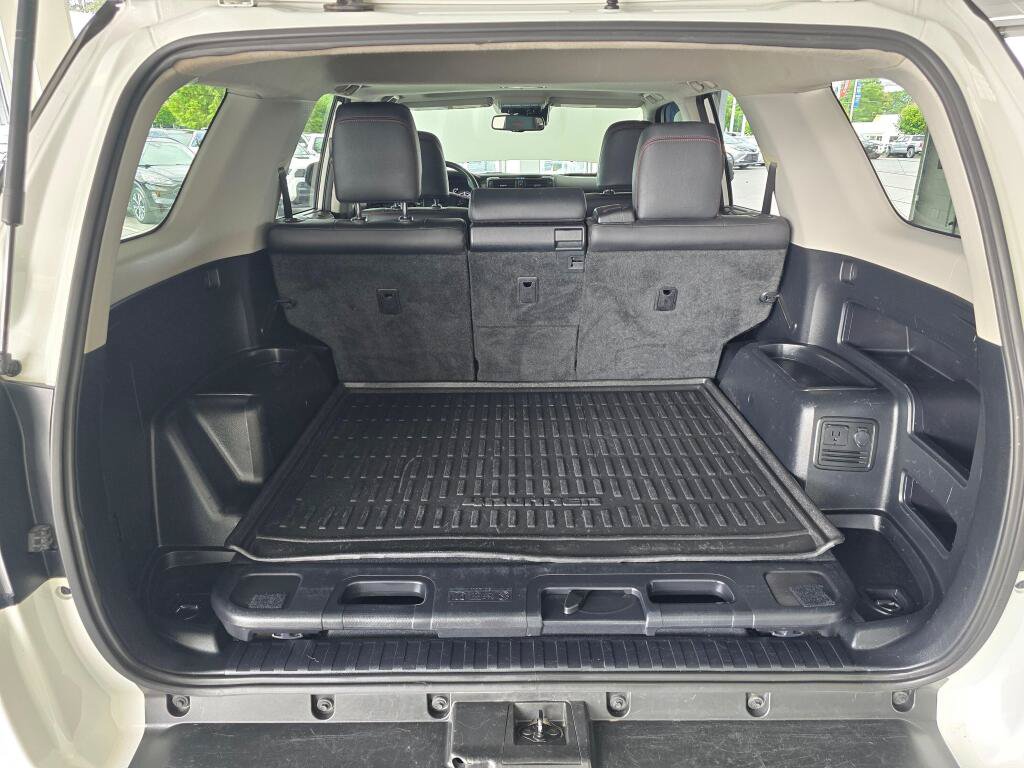 Used 2021 Toyota 4Runner TRD Off-Road Premium w/ Moonroof Package AWD/4WD image 13