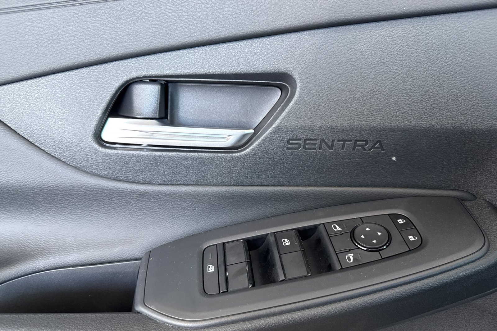 New 2026 Nissan Sentra SV w/ SV Convenience Package FWD image 11