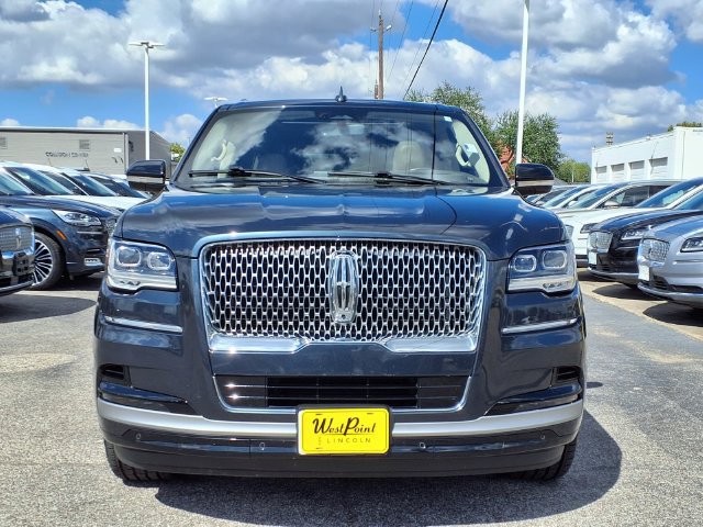 Used 2022 Lincoln Navigator L Reserve AWD/4WD image 19