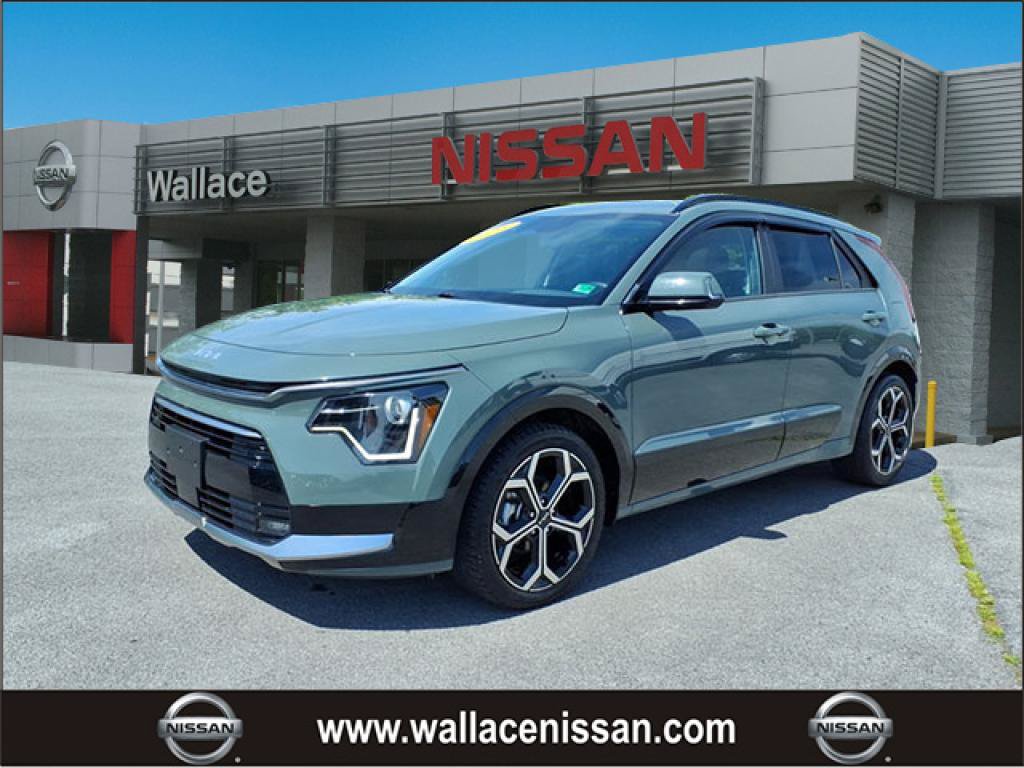 Used 2025 Kia Niro EX Touring FWD video 1