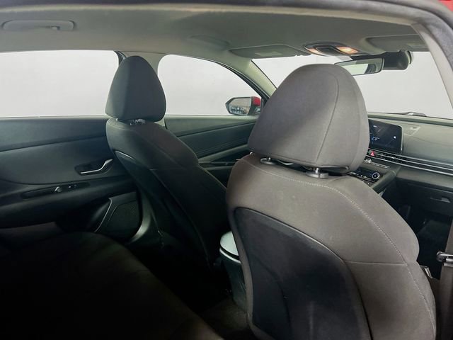 Used 2023 Hyundai Elantra SEL w/ Convenience Package FWD image 9
