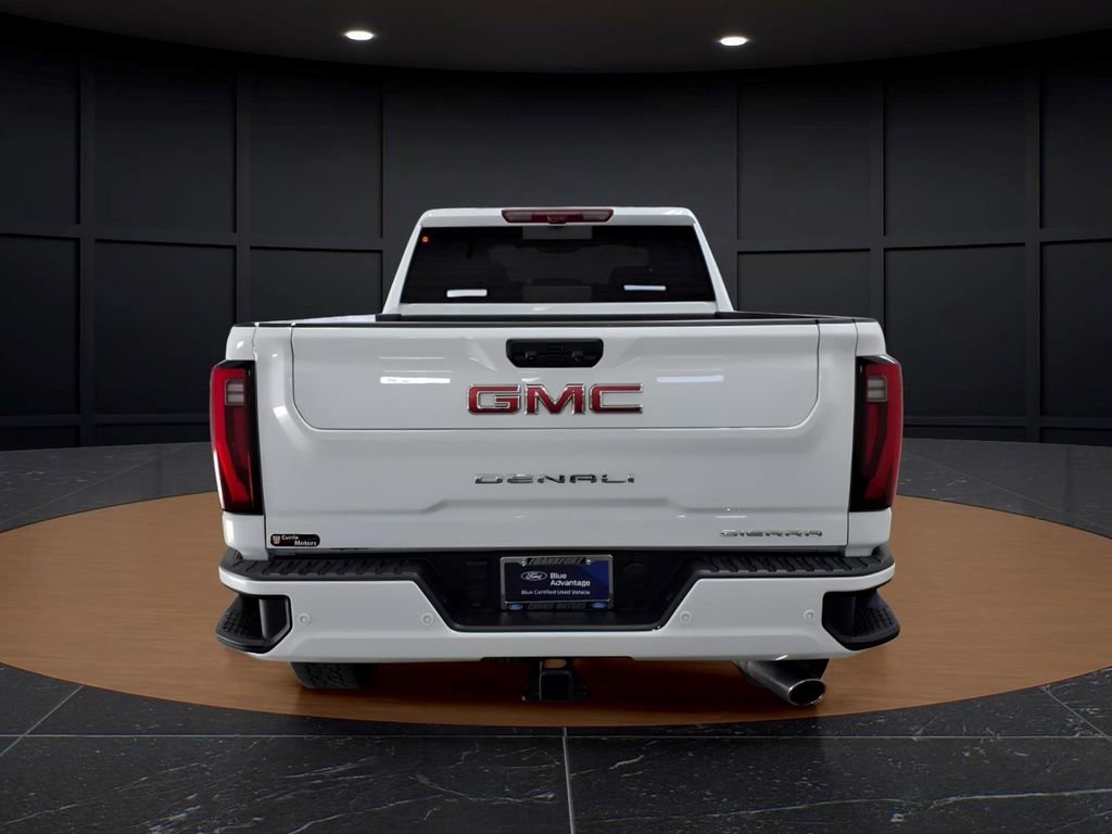 Used 2025 GMC Sierra 2500 Denali w/ Denali Reserve Package AWD/4WD image 5
