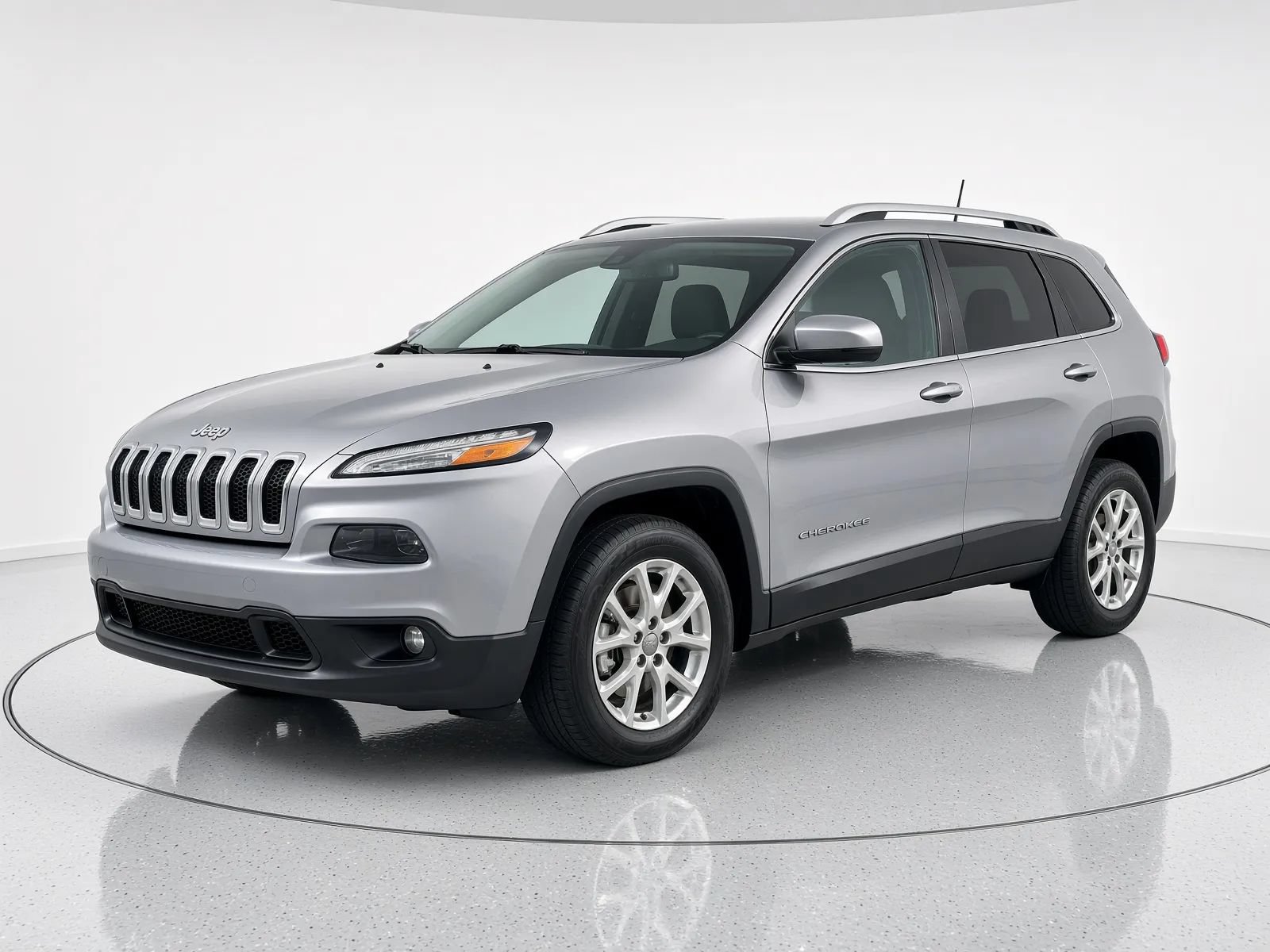 Used 2018 Jeep Cherokee Latitude w/ Cold Weather Group AWD/4WD image 1