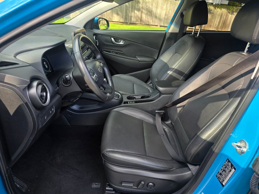 Used 2023 Hyundai Kona Limited w/ Cargo Package AWD/4WD image 27