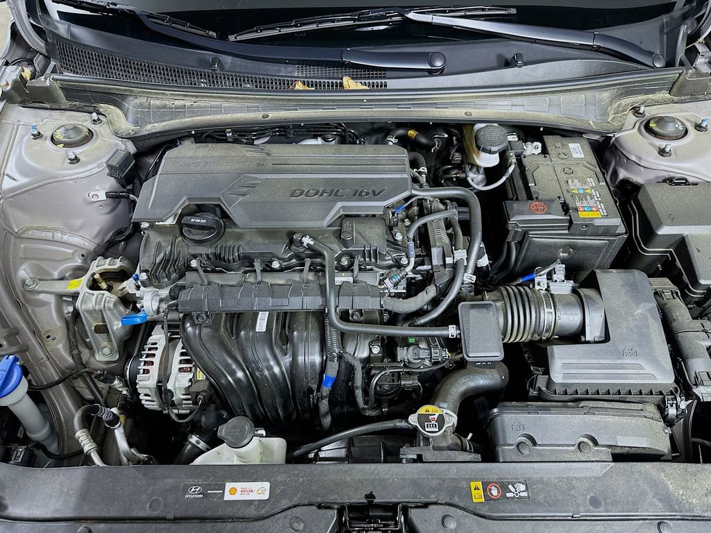 Used 2025 Hyundai Elantra SEL FWD image 9