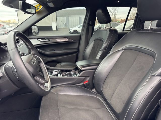 Used 2022 Jeep Grand Cherokee Altitude image 10