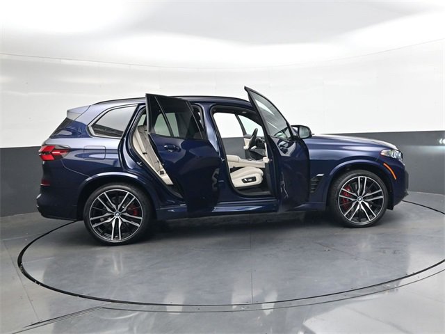 Used 2026 BMW X5 M60i image 31