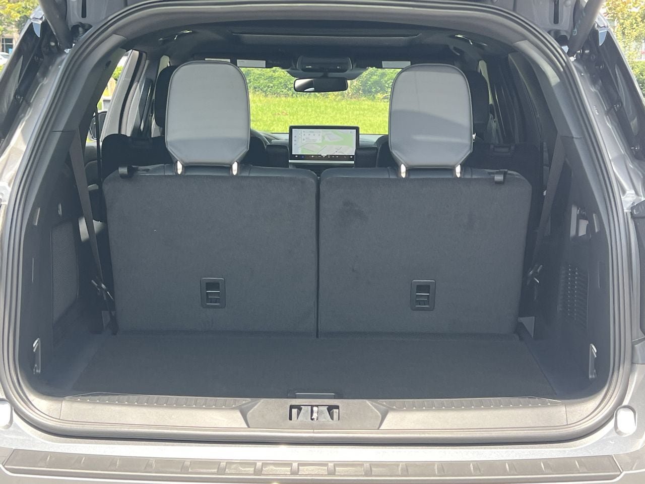 New 2026 Ford Explorer ST w/ Sun And Sound Package AWD/4WD image 19