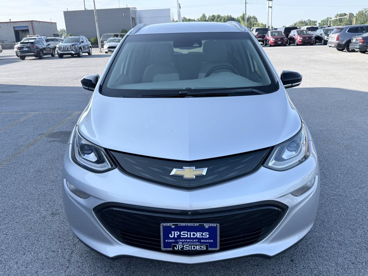 Used 2017 Chevrolet Bolt Premier w/ Driver Confidence II Package FWD image 2