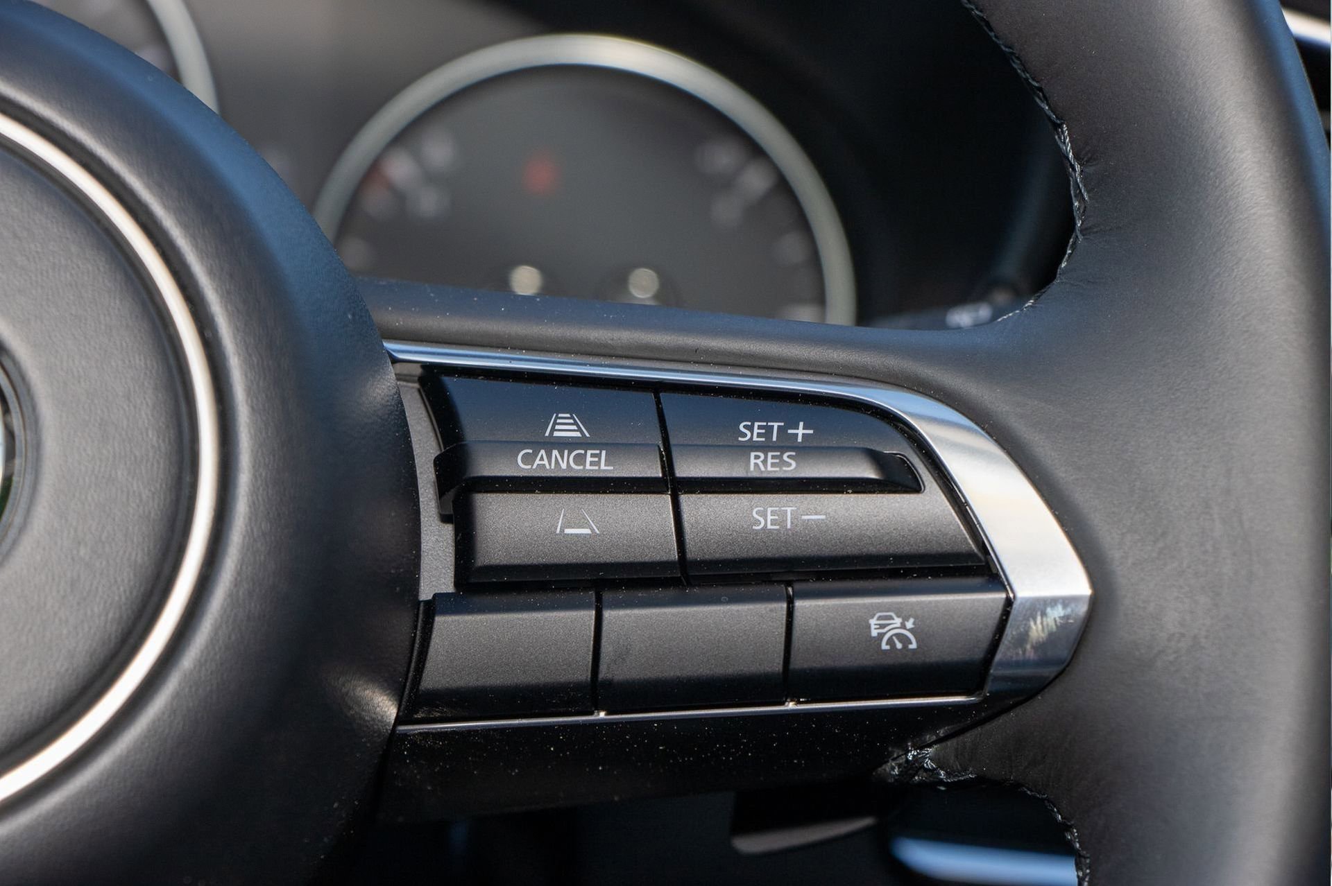 New 2024 MAZDA CX-30 2.5 Turbo w/ Premium Package image 29