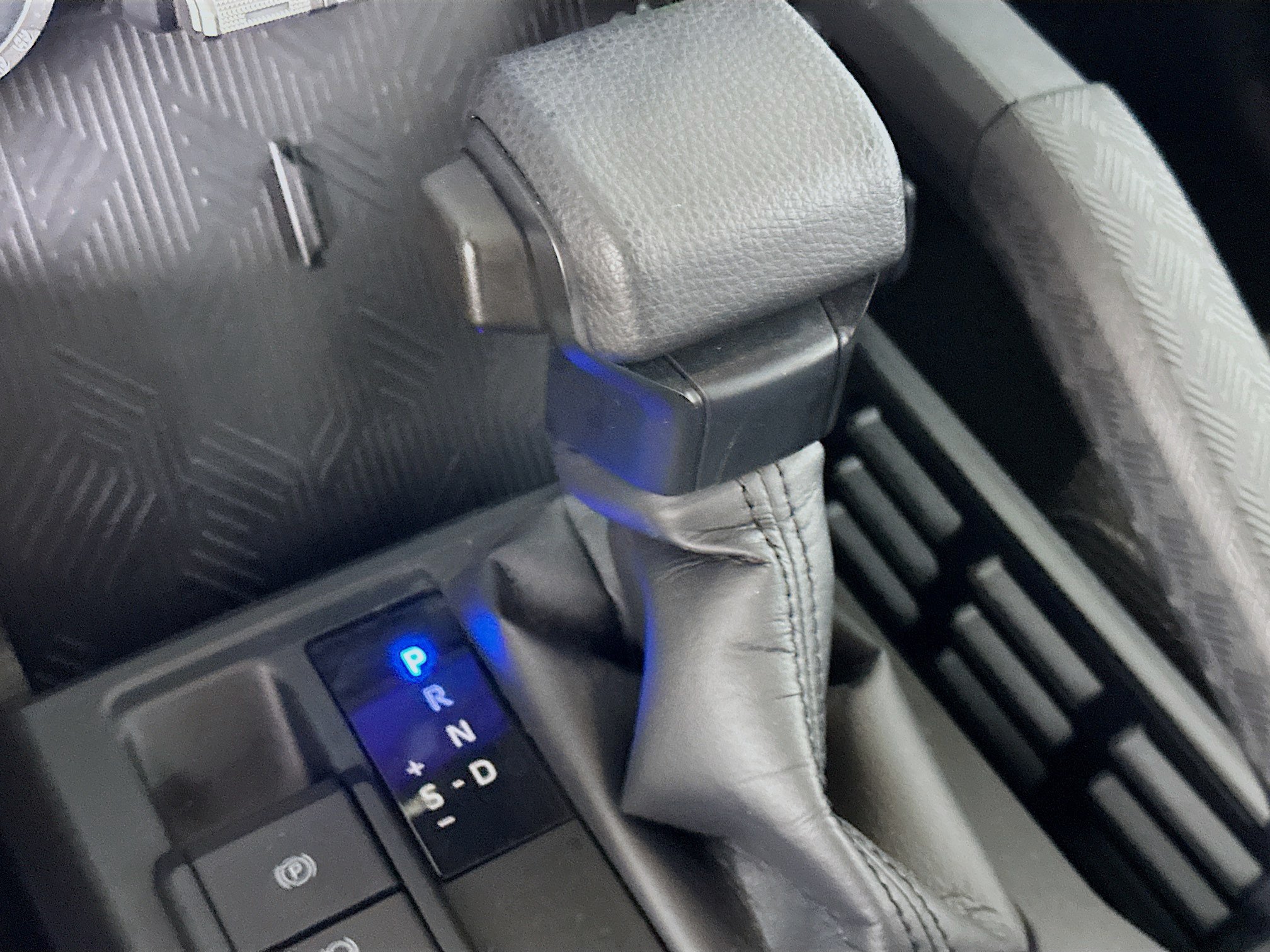 Used 2026 Toyota 4Runner SR5 AWD/4WD image 25