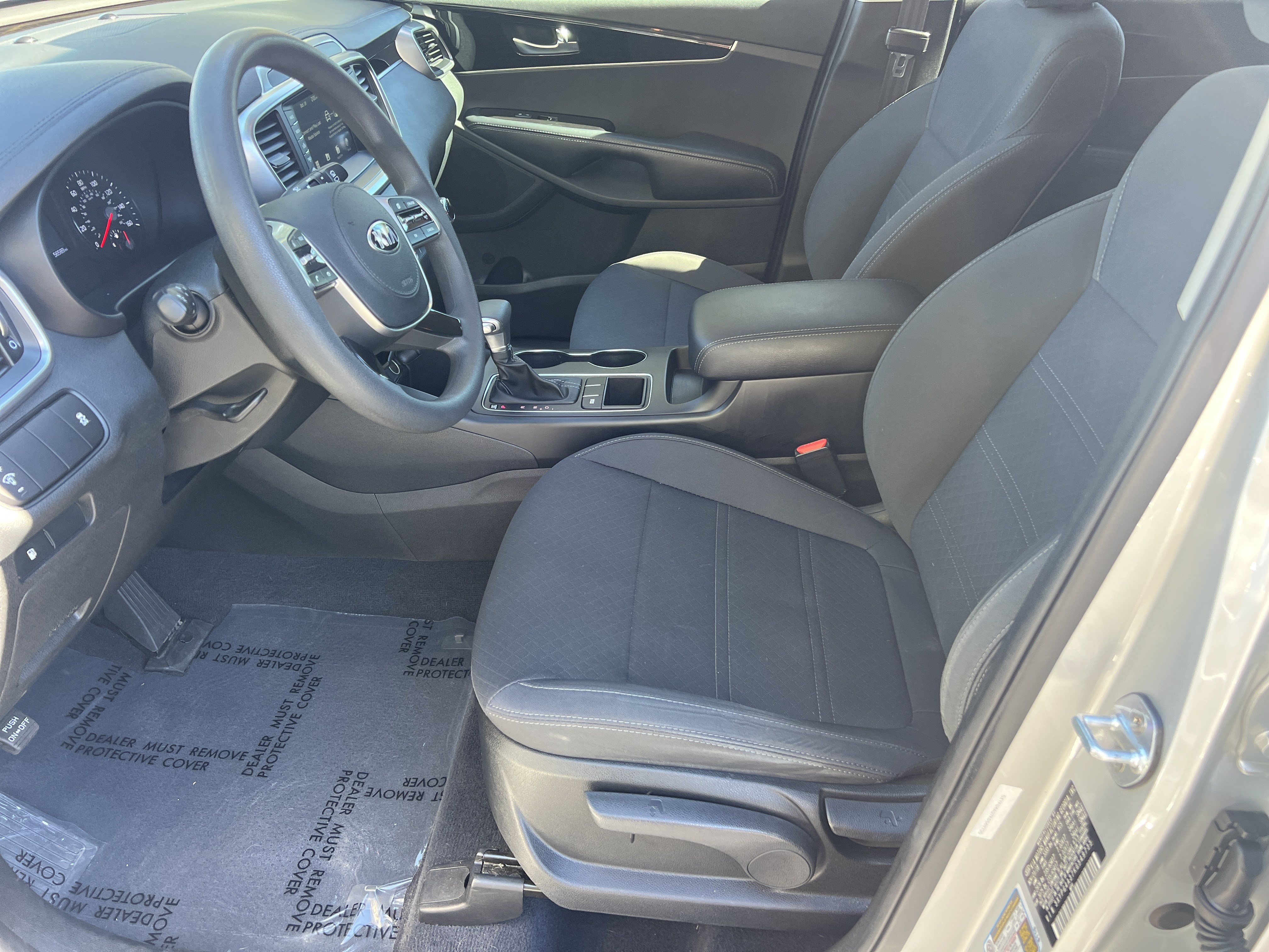 Used 2019 Kia Sorento L FWD image 9