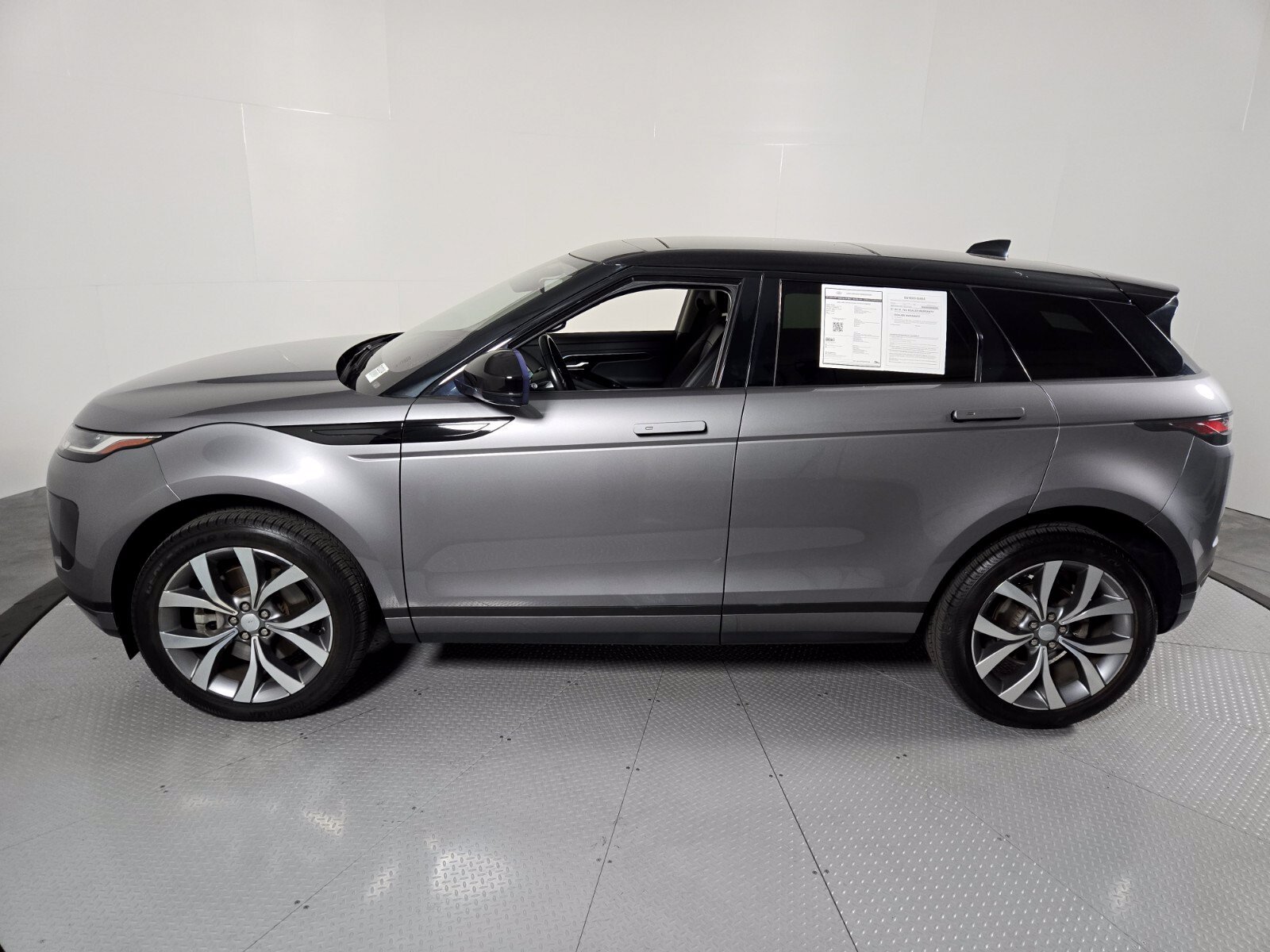 Used 2020 Land Rover Range Rover Evoque S AWD/4WD image 33