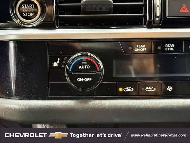 Used 2023 Nissan Pathfinder SV w/ Black Appearance Package FWD image 23