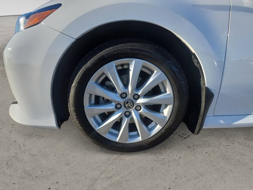 Used 2020 Toyota Camry LE w/ Carpet Mat Package FWD image 14
