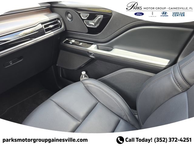 New 2025 Lincoln Aviator Reserve w/ Jet Appearance Package image 14