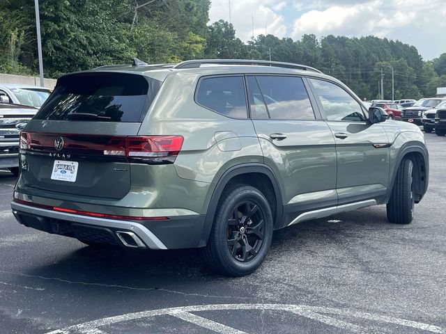 Used 2024 Volkswagen Atlas Peak Edition SE AWD/4WD image 3