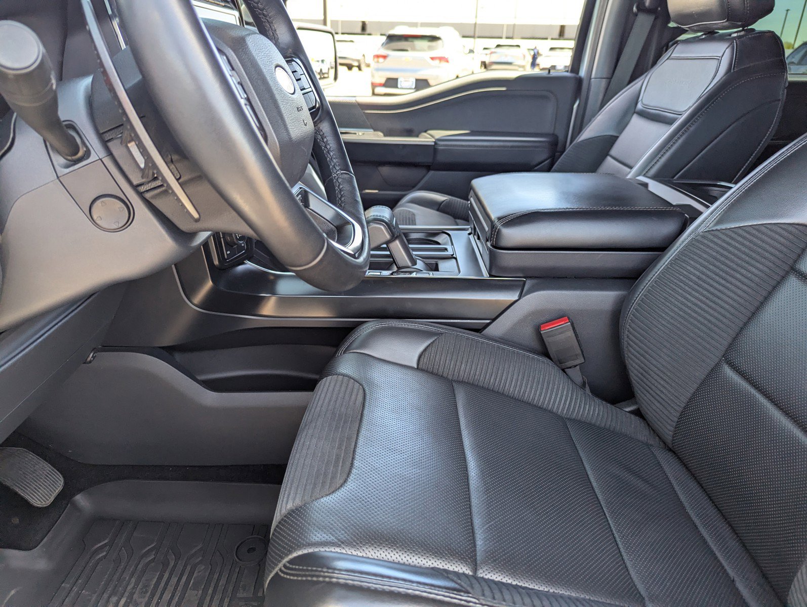 Used 2023 Ford F150 Raptor w/ Raptor Carbon Fiber Package image 29