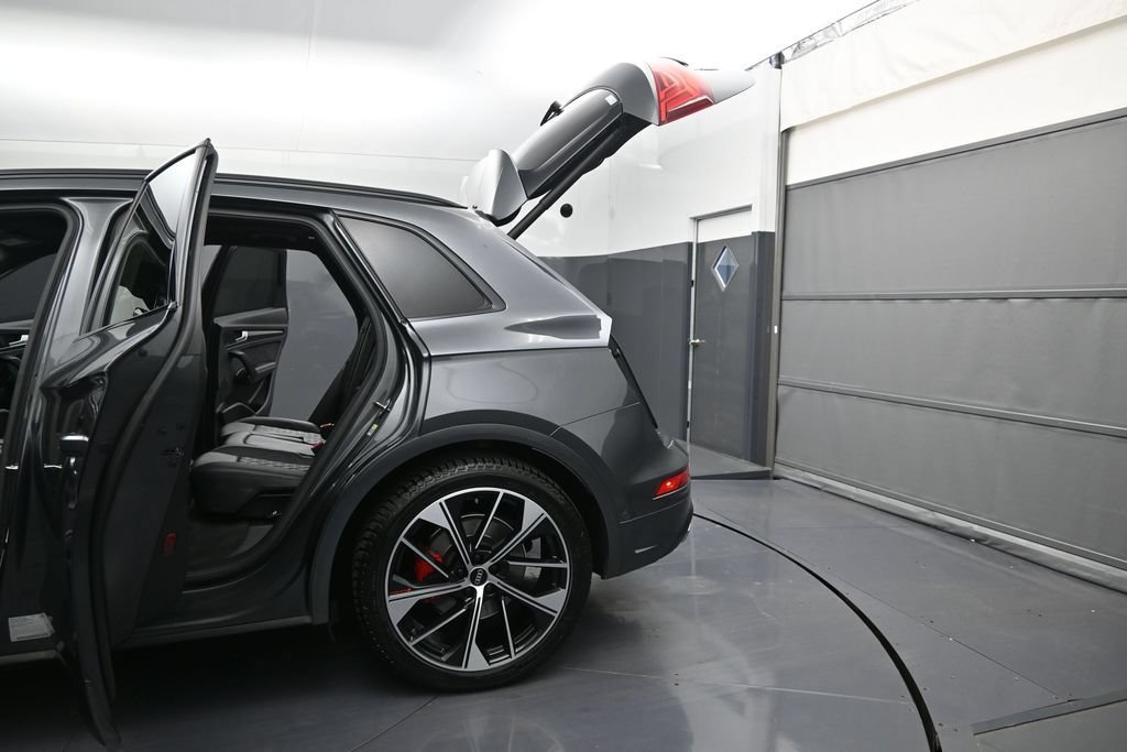 Used 2021 Audi SQ5 Prestige w/ Prestige Package AWD/4WD image 12