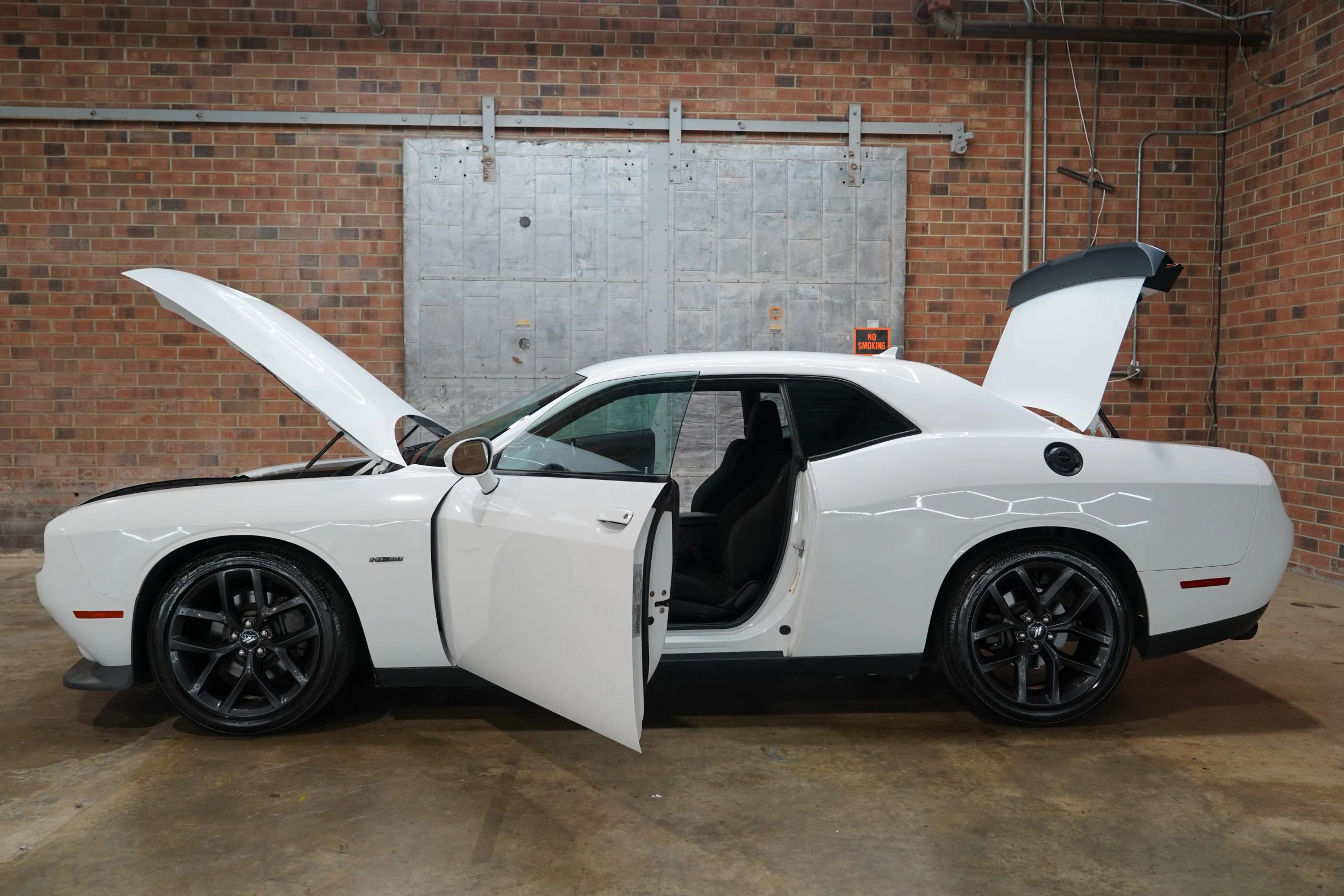 Used 2019 Dodge Challenger R/T w/ Blacktop Package image 38