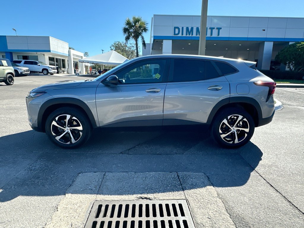 Certified 2024 Chevrolet Trax RS FWD image 8