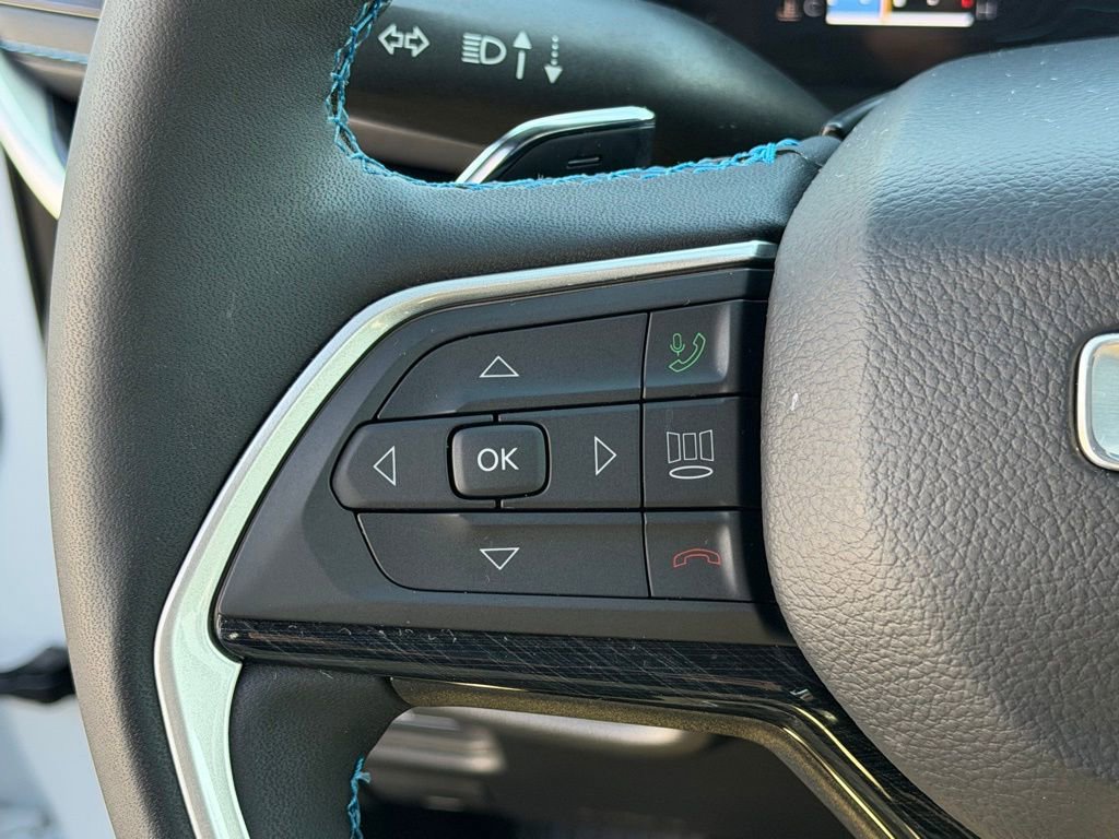 Used 2023 Jeep Grand Cherokee Trailhawk w/ Luxury Tech Group III image 24