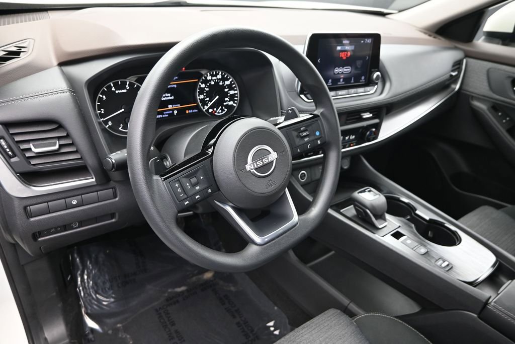 Used 2023 Nissan Rogue SV FWD image 17