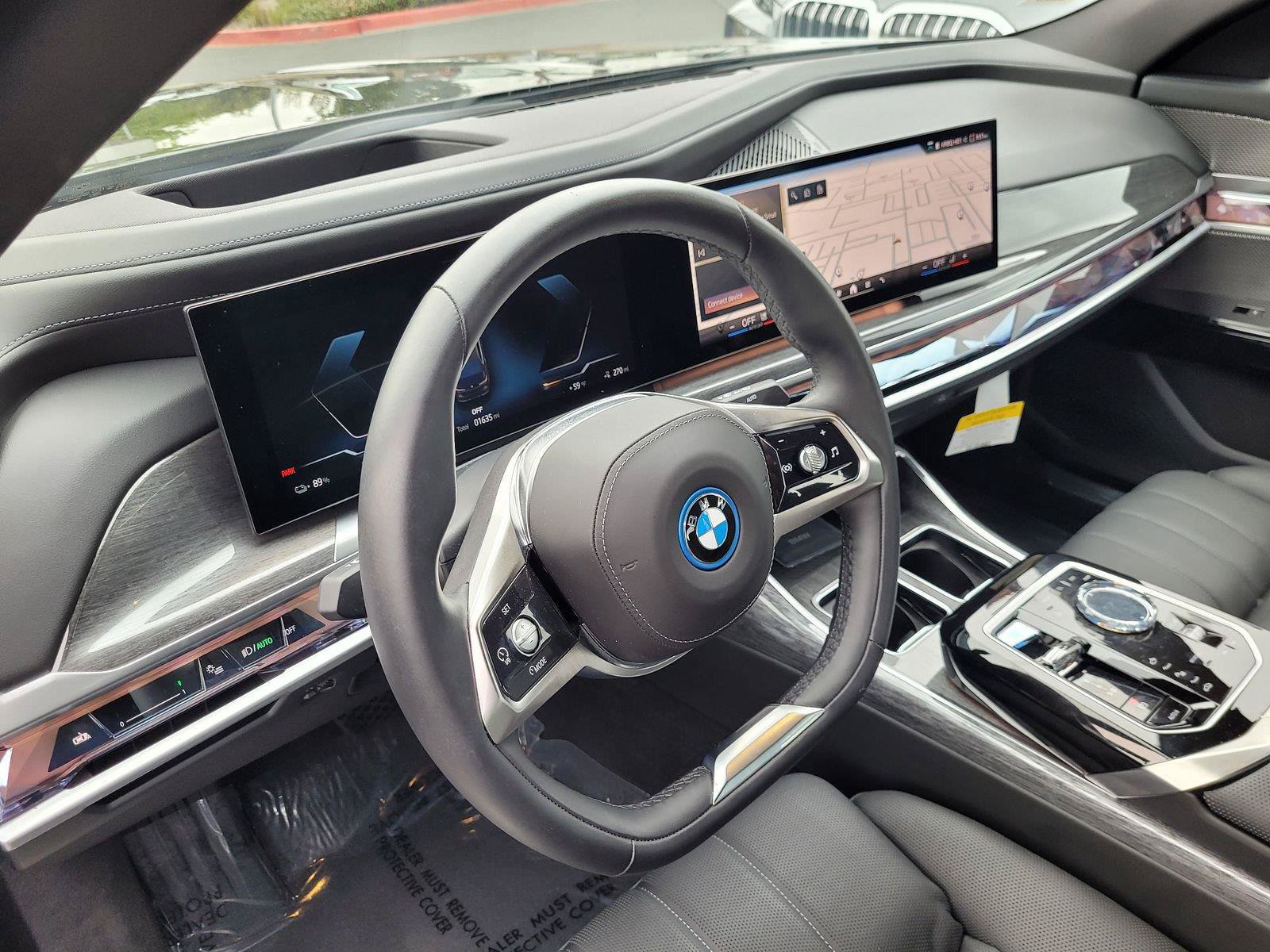 Used 2024 BMW i7 eDrive50 w/ Executive Package RWD image 12