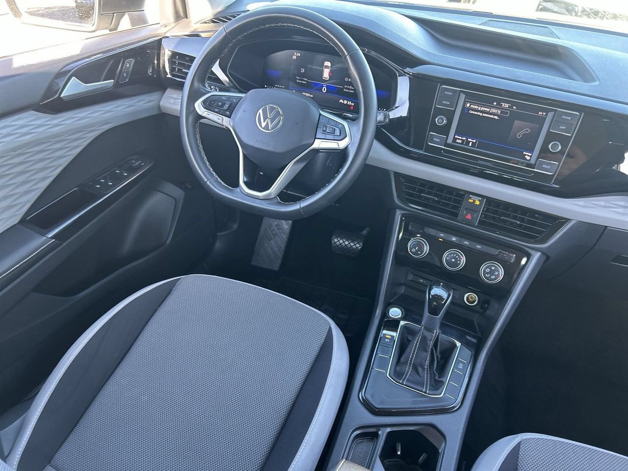 Used 2024 Volkswagen Taos S FWD image 11
