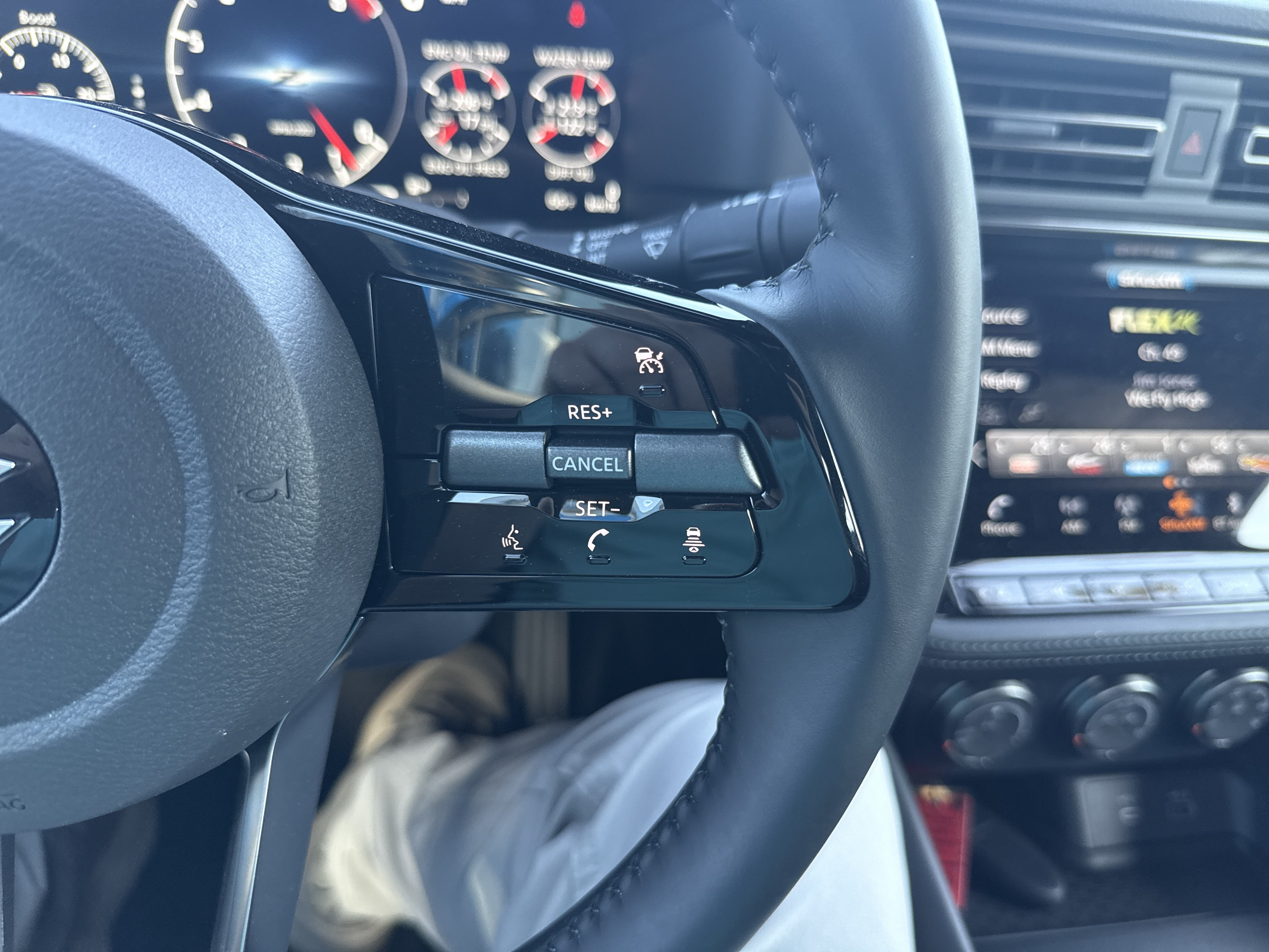 Used 2024 Nissan Z Performance w/ Floor Mat Package RWD image 19