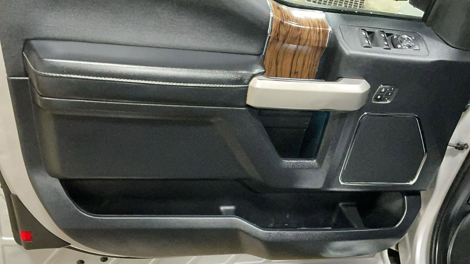 Used 2019 Ford F150 Lariat w/ Equipment Group 502A Luxury image 10