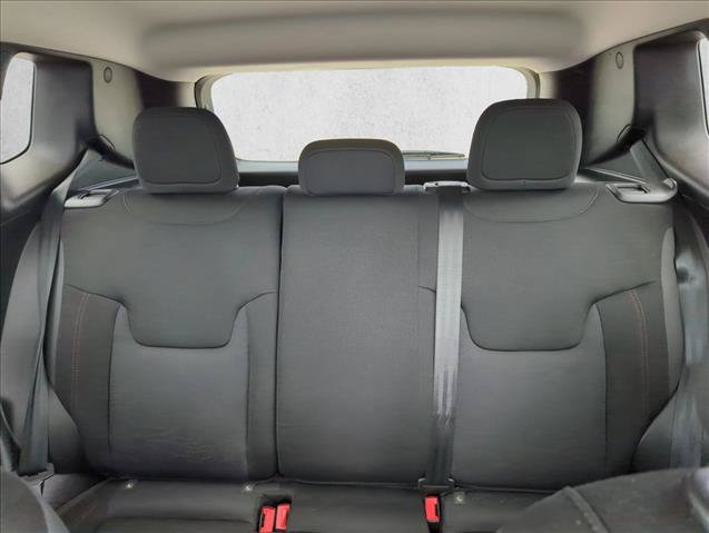 Used 2023 Jeep Renegade Trailhawk AWD/4WD image 25