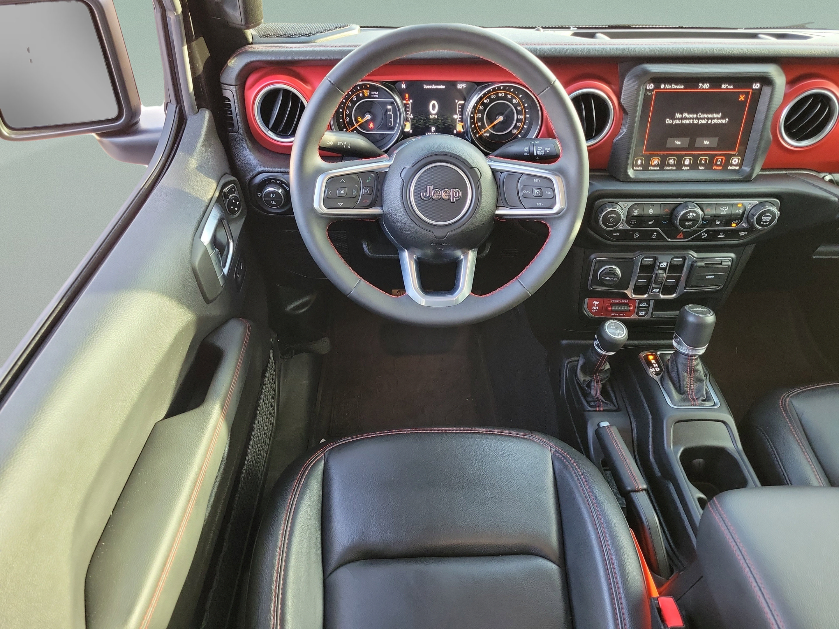 Used 2023 Jeep Gladiator Rubicon w/ LED Lighting Group AWD/4WD image 8