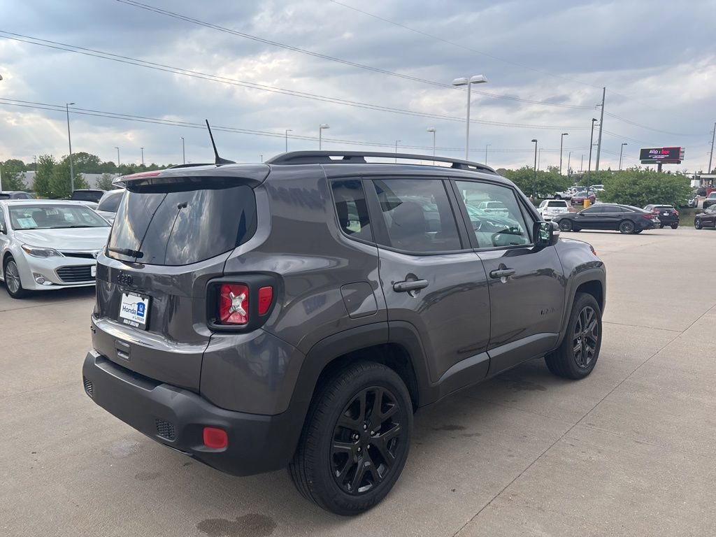 Used 2018 Jeep Renegade Altitude AWD/4WD image 5