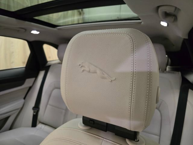 Used 2023 Jaguar F-PACE S image 19