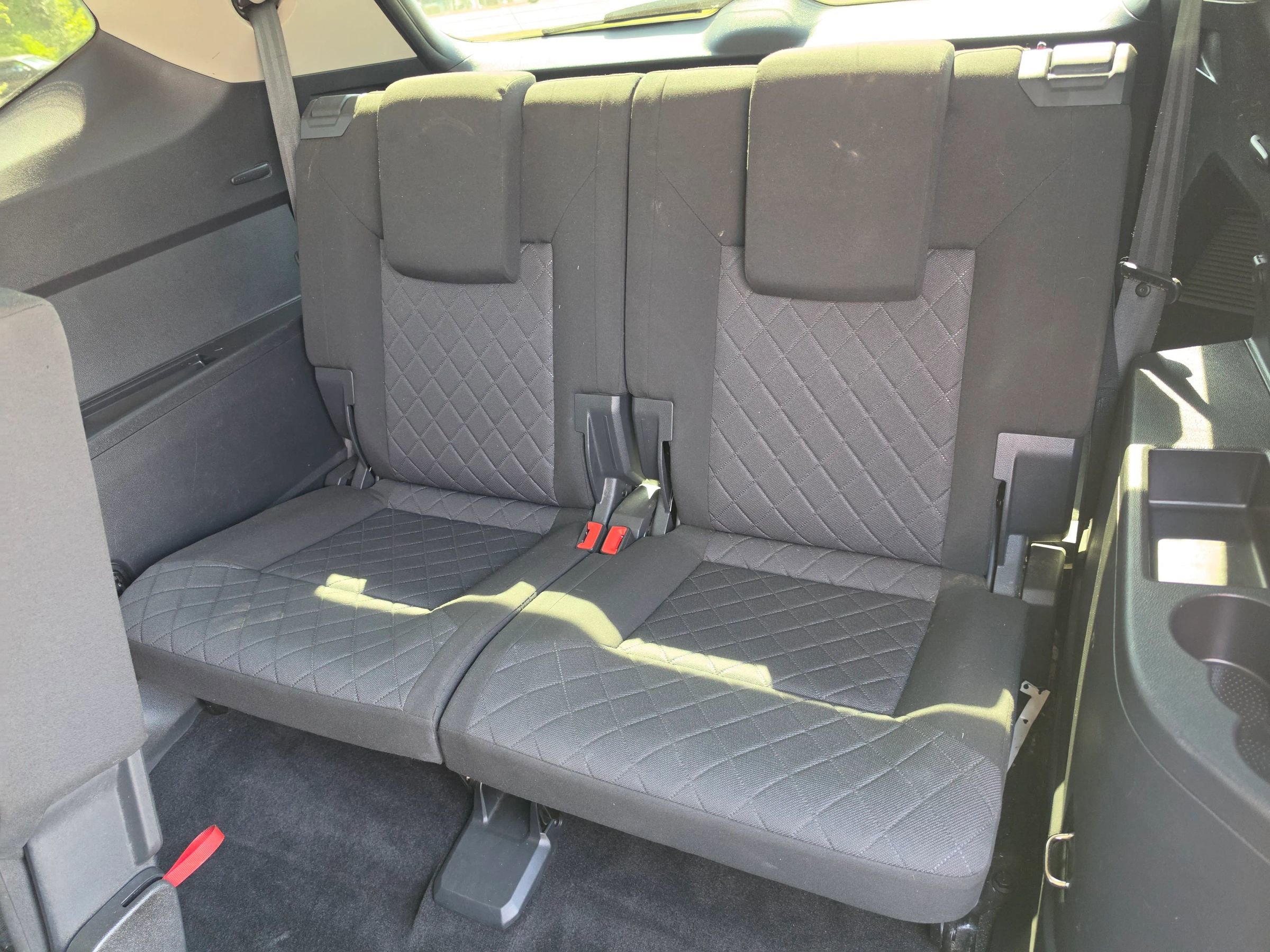 Used 2018 Volkswagen Atlas Launch Edition FWD image 13