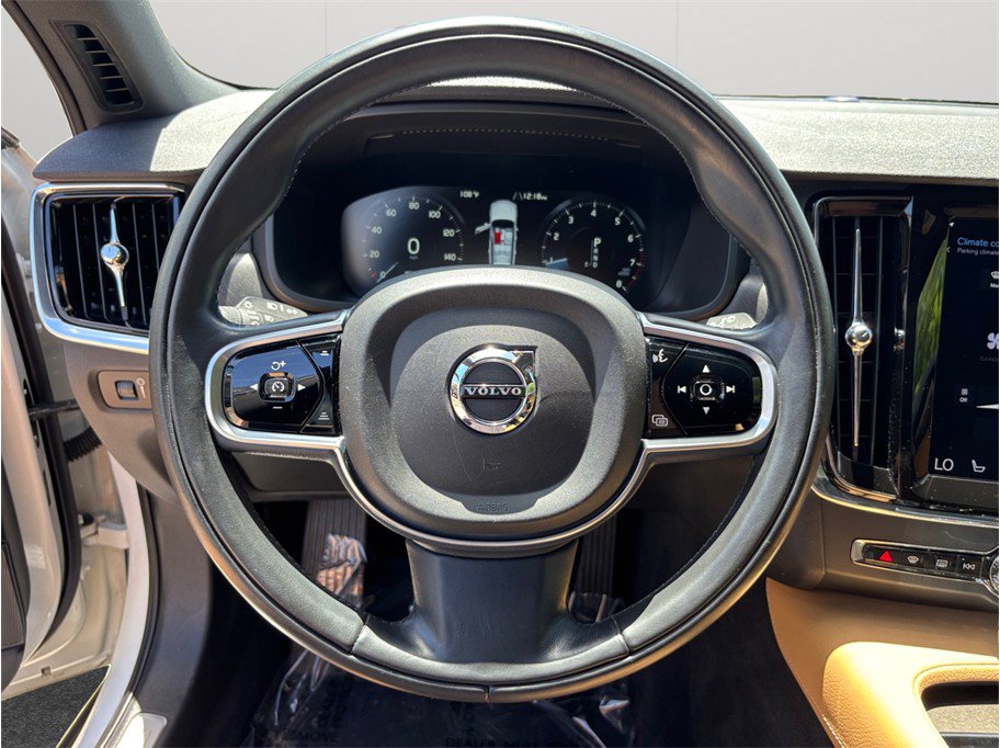 Used 2018 Volvo V90 T6 Cross Country w/ Convenience Package AWD/4WD image 26