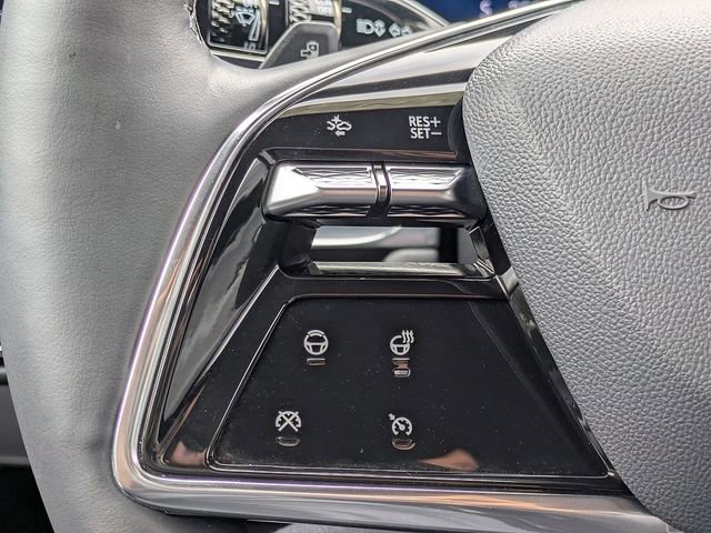 Certified 2023 Cadillac Lyriq 2WD image 28