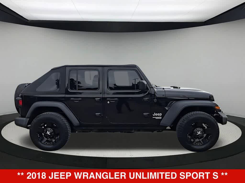 Used 2018 Jeep Wrangler Unlimited Sport S AWD/4WD image 9