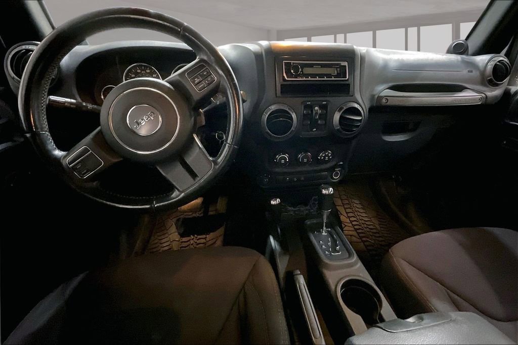 Used 2013 Jeep Wrangler Unlimited Sport image 13