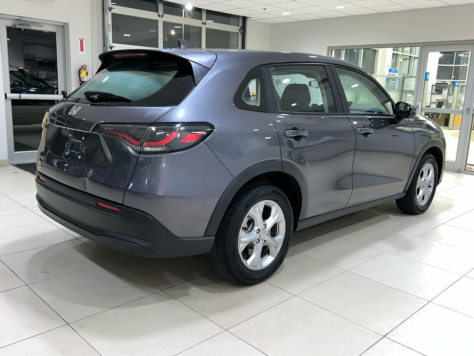 Used 2023 Honda HR-V LX image 10