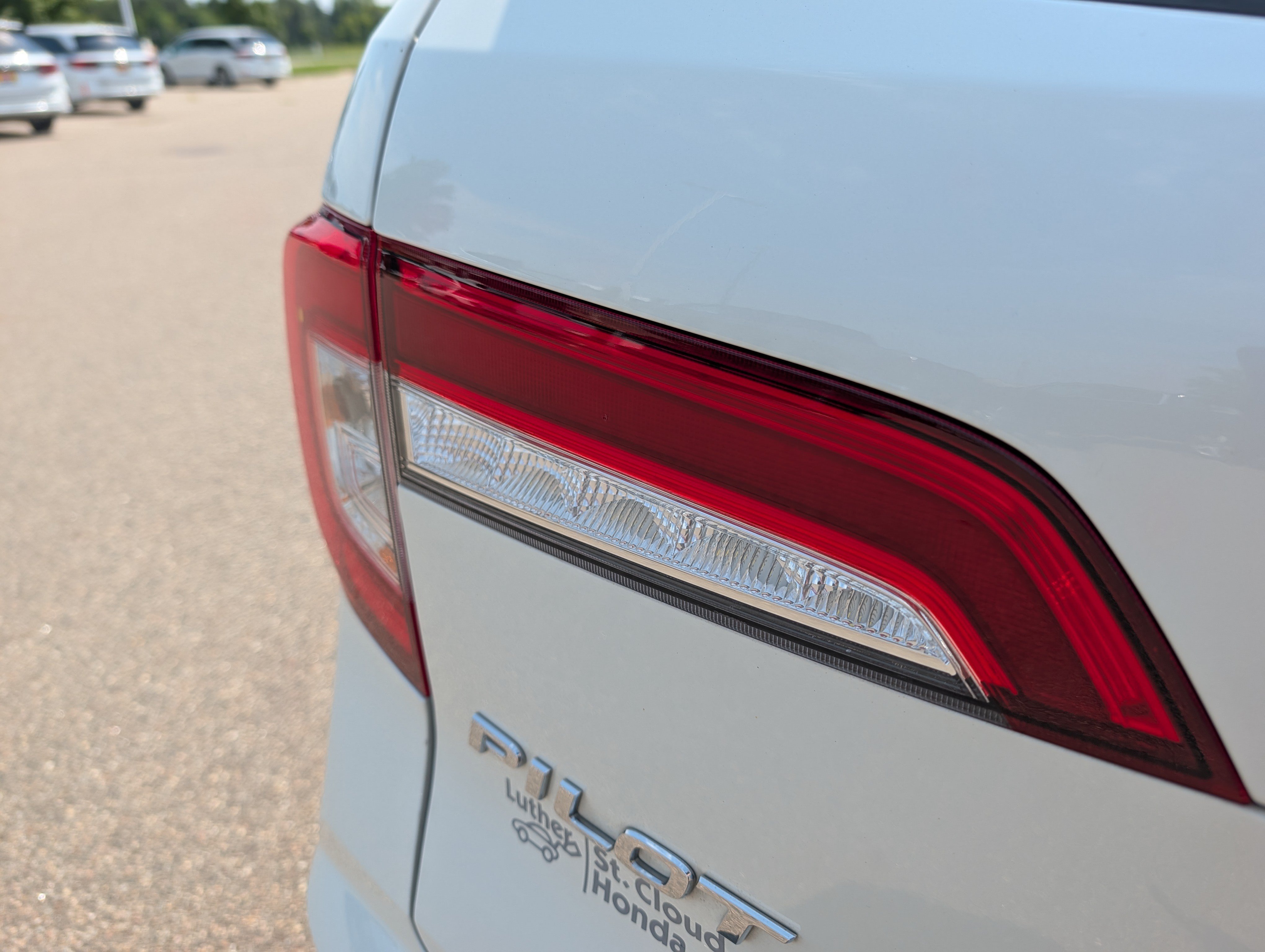 Used 2019 Honda Pilot Touring image 17
