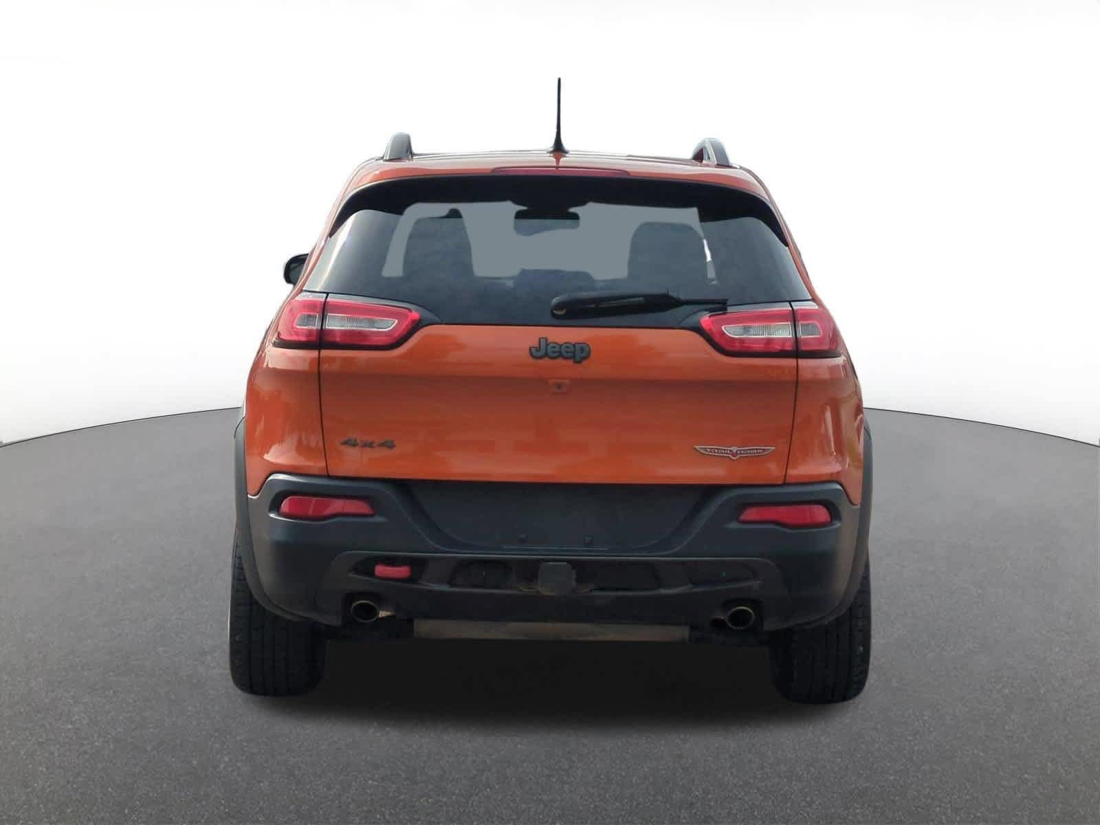 Used 2015 Jeep Cherokee Trailhawk w/ Comfort/Convenience Group AWD/4WD image 5