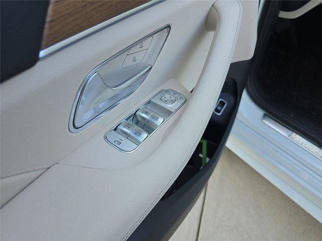 Certified 2025 Mercedes-Benz GLE 450 4MATIC image 23
