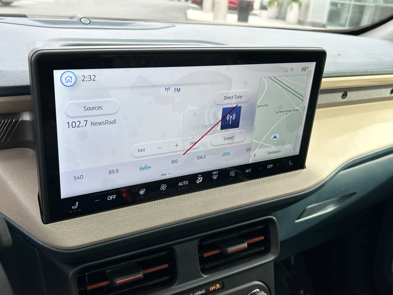 New 2025 Ford Maverick Lariat w/ 4K Tow Package image 41