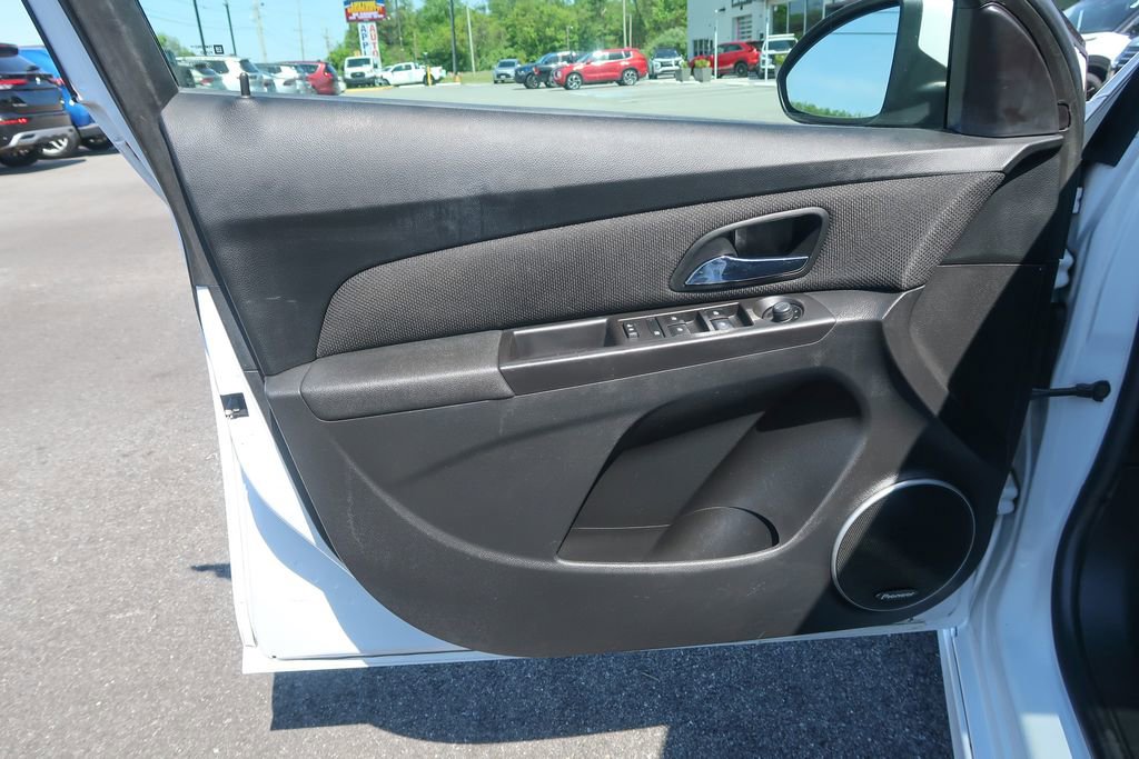 Used 2015 Chevrolet Cruze LTZ w/ Sun, Sound and Sport Package FWD image 18