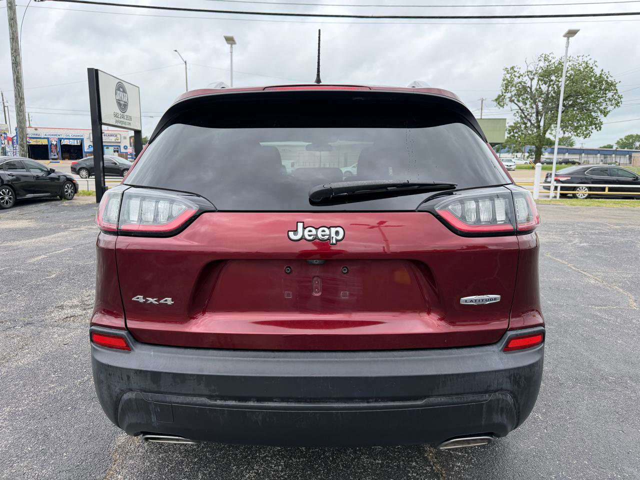 Used 2019 Jeep Cherokee Latitude w/ Popular Appearance Group AWD/4WD image 6