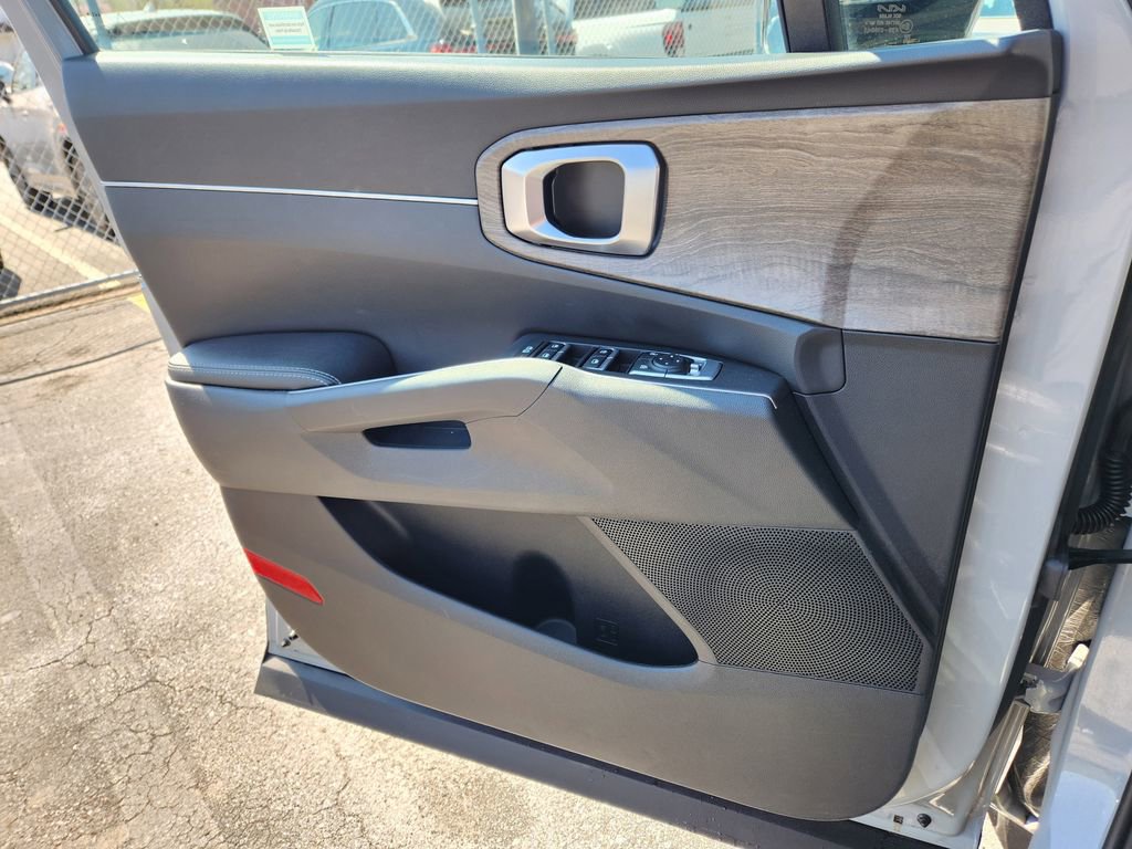 Used 2022 Kia Sorento X-Line EX image 25