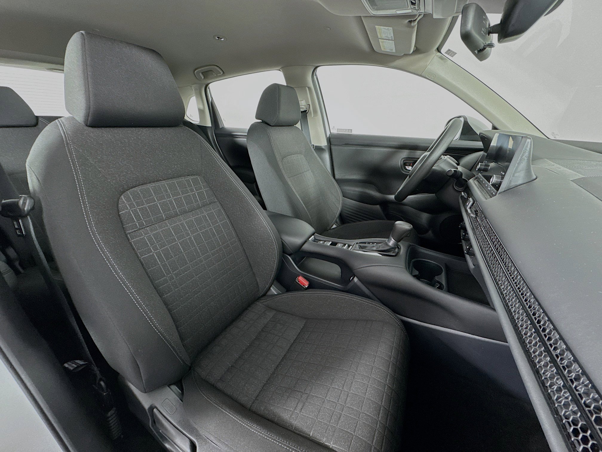 Certified 2023 Honda HR-V LX image 25